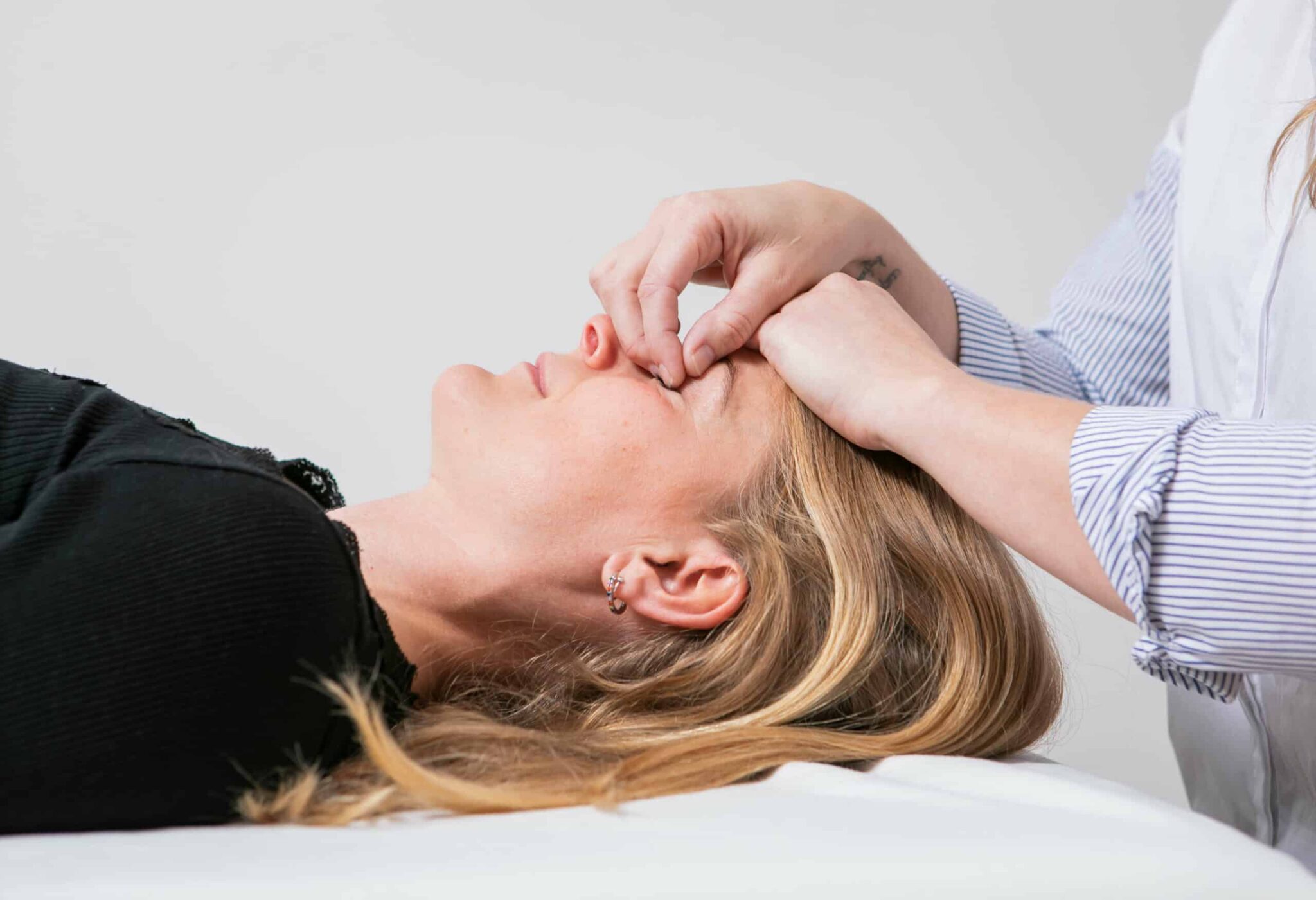 Qu’est-ce que les médecines alternatives et comment les aborder ?